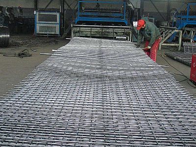鋼筋焊接網片路堤路床頂面以下500mm的范圍內